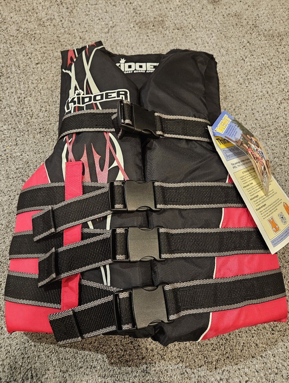 Kidder Life Jacket - Black & Hot Pink